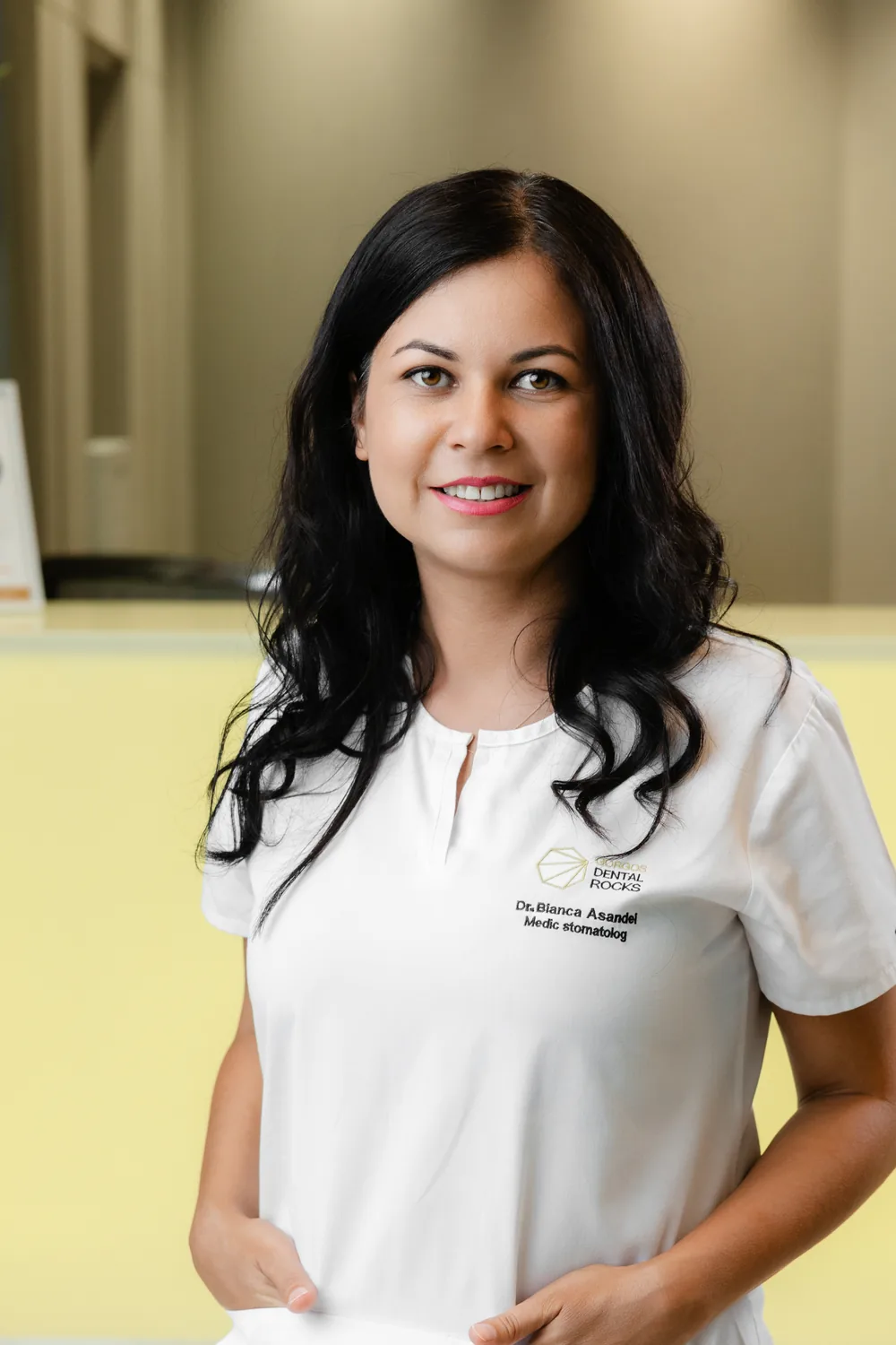 Dr. Bianca Asandei, medic stomatolog